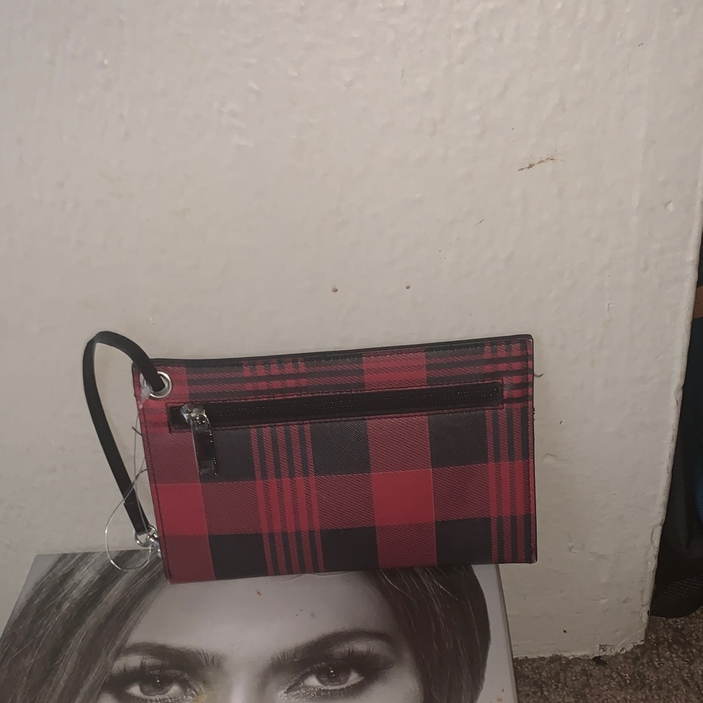 Chic Red and Black Plaid Wristlet Clutch
